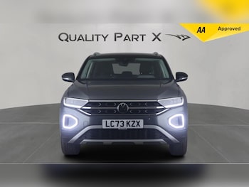 Used Volkswagen T-Roc 2023 for sale - 76485016: Photo