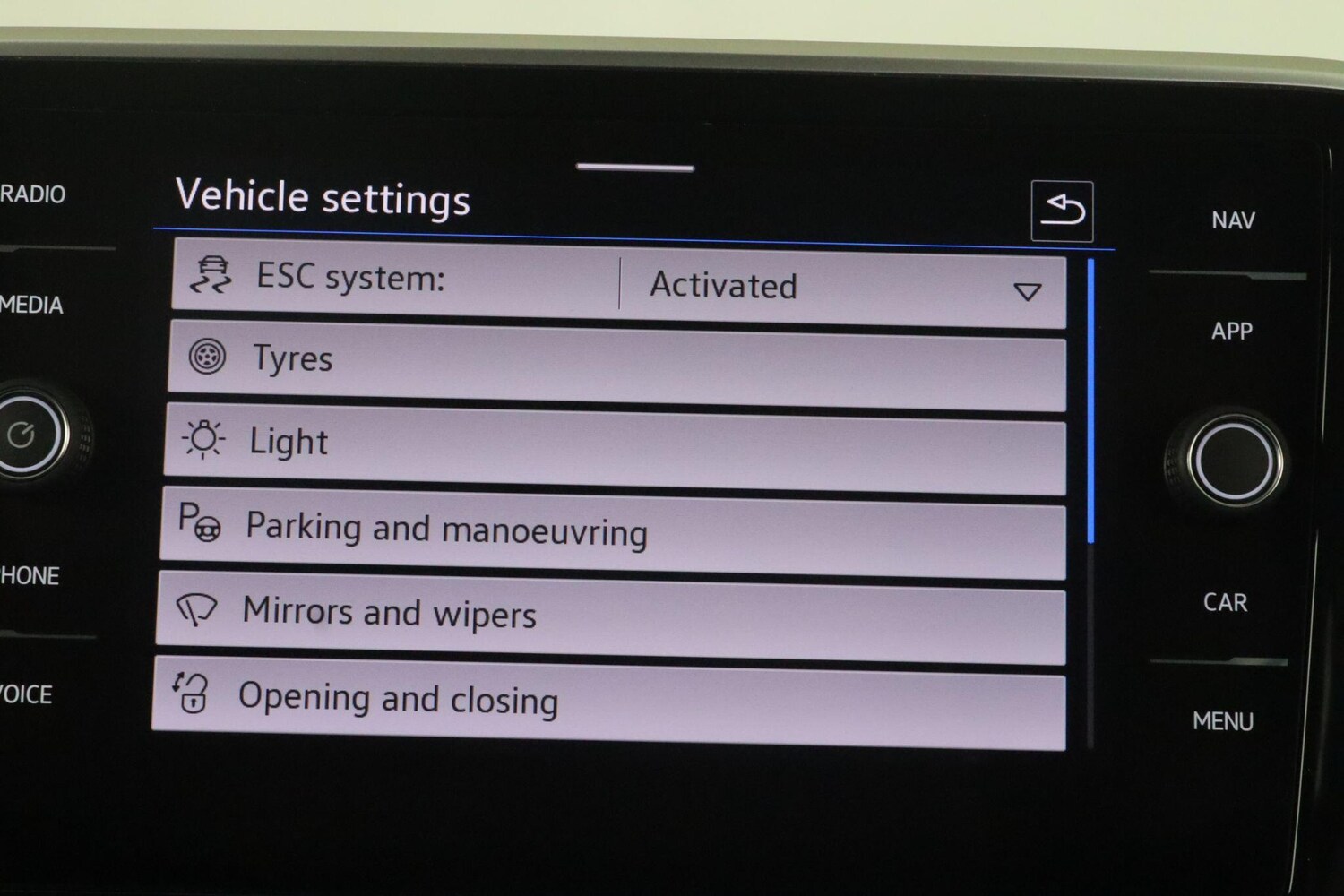 Used Volkswagen T-Roc 2023 for sale - 76485016: Photo 31