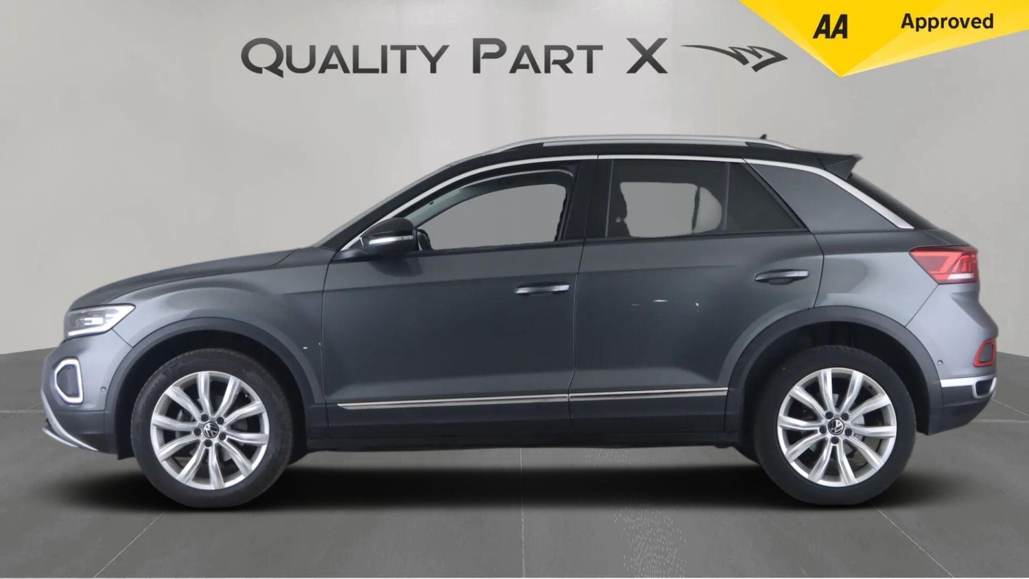 Used Volkswagen T-Roc 2023 for sale - 76485016: Photo 5