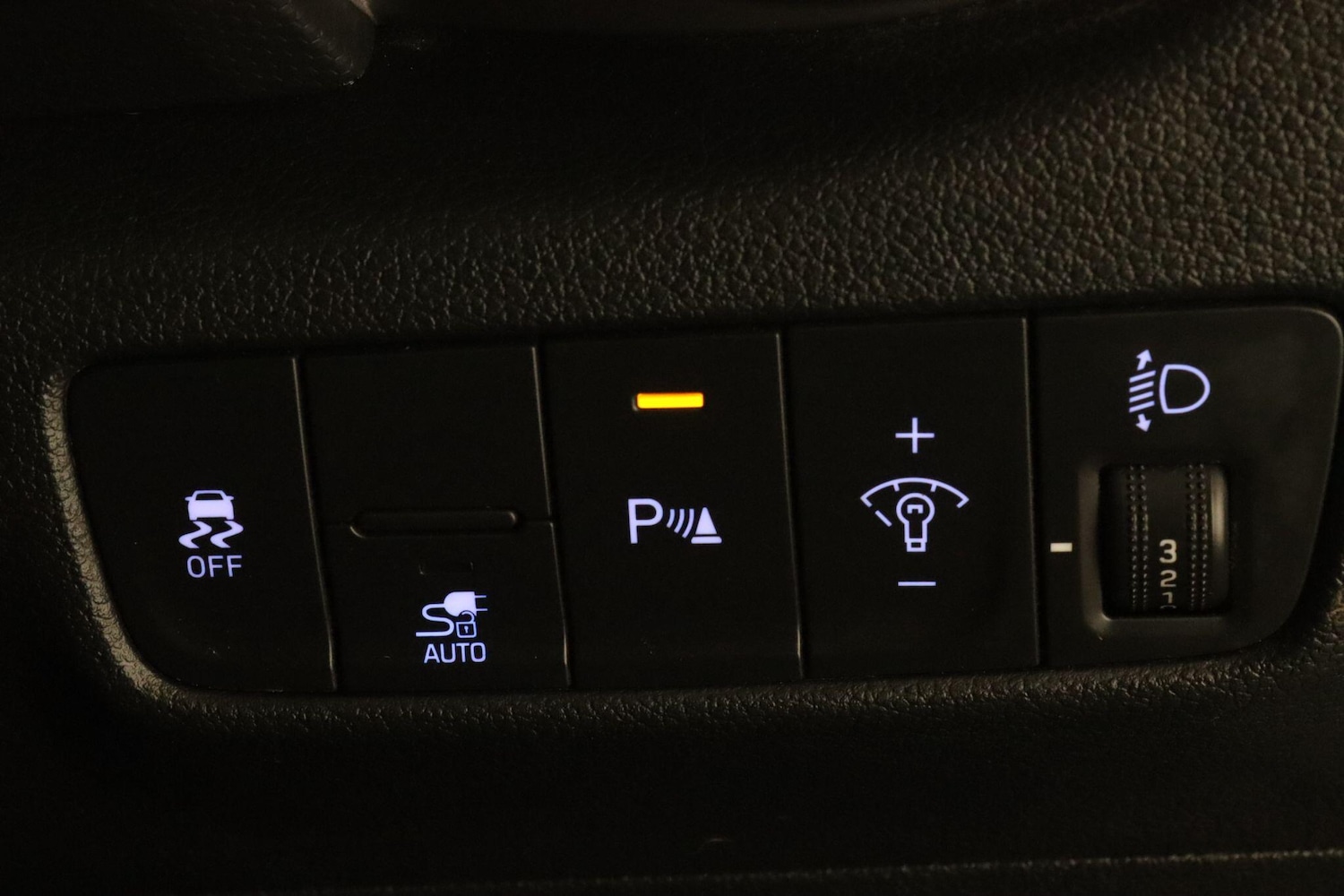 Used Hyundai KONA 2022 for sale - 76965116: Photo 18