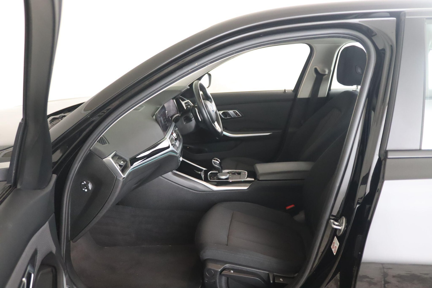 Used BMW 3 Series 2021 for sale - 76214327: Photo 12