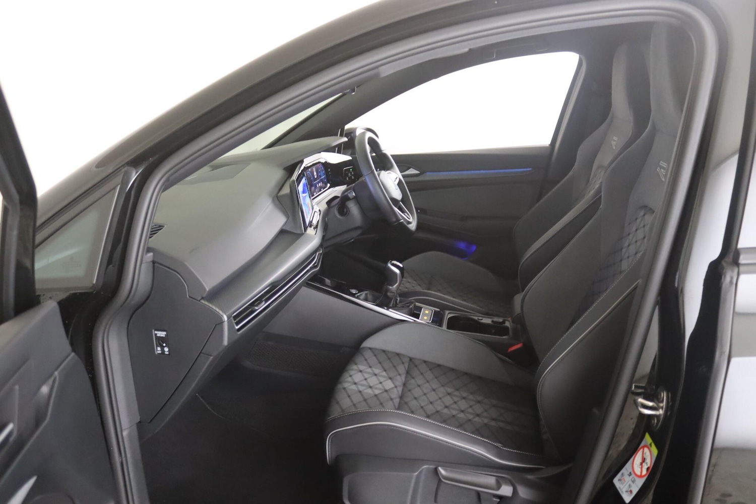 Used Volkswagen Golf 2024 for sale - 76975496: Photo 12