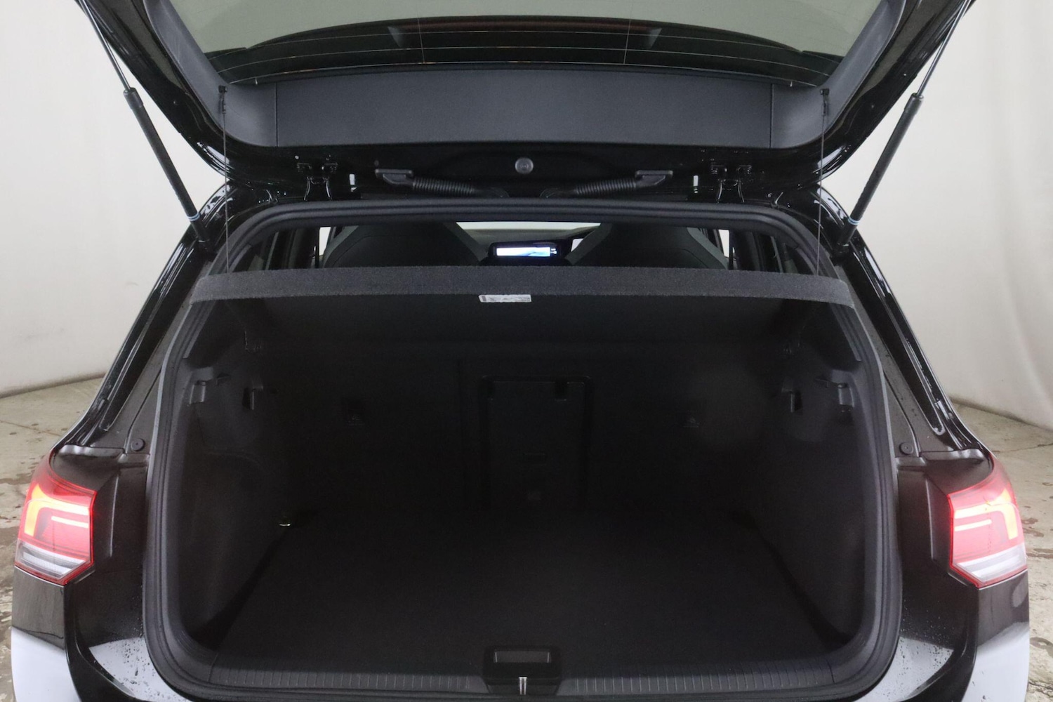 Used Volkswagen Golf 2024 for sale - 76975496: Photo 14