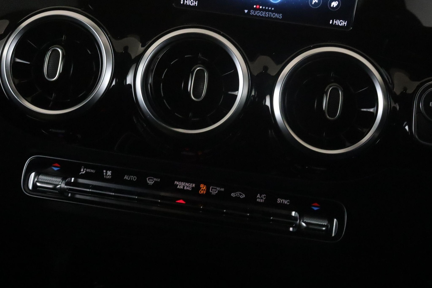 Used Mercedes-Benz GLA 2020 for sale - 77103655: Photo 23