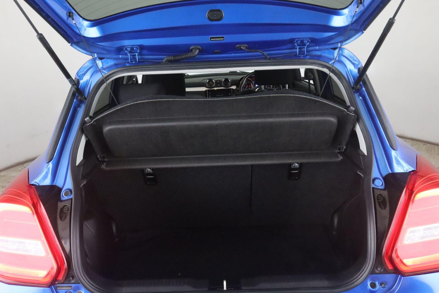 Used Suzuki Swift 2023 for sale - 77439929: Photo 13