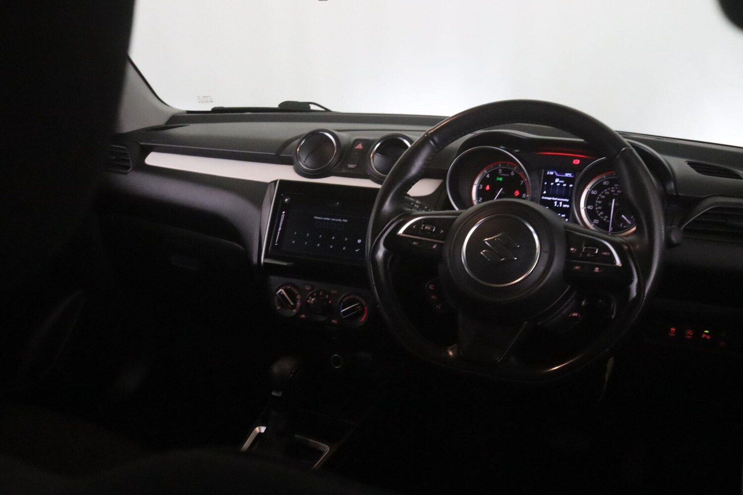 Used Suzuki Swift 2023 for sale - 77439929: Photo 15