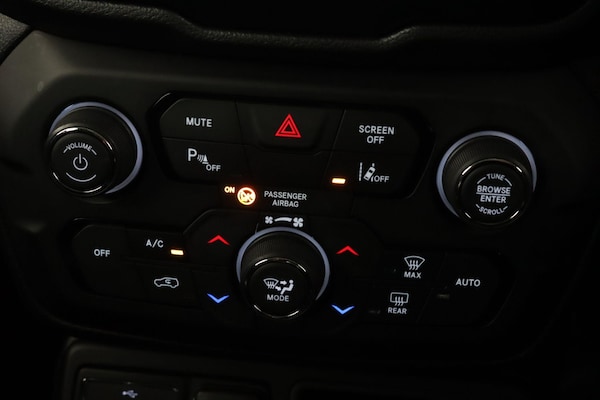 Used Jeep Renegade 2020 for sale - 75173780: Photo 22