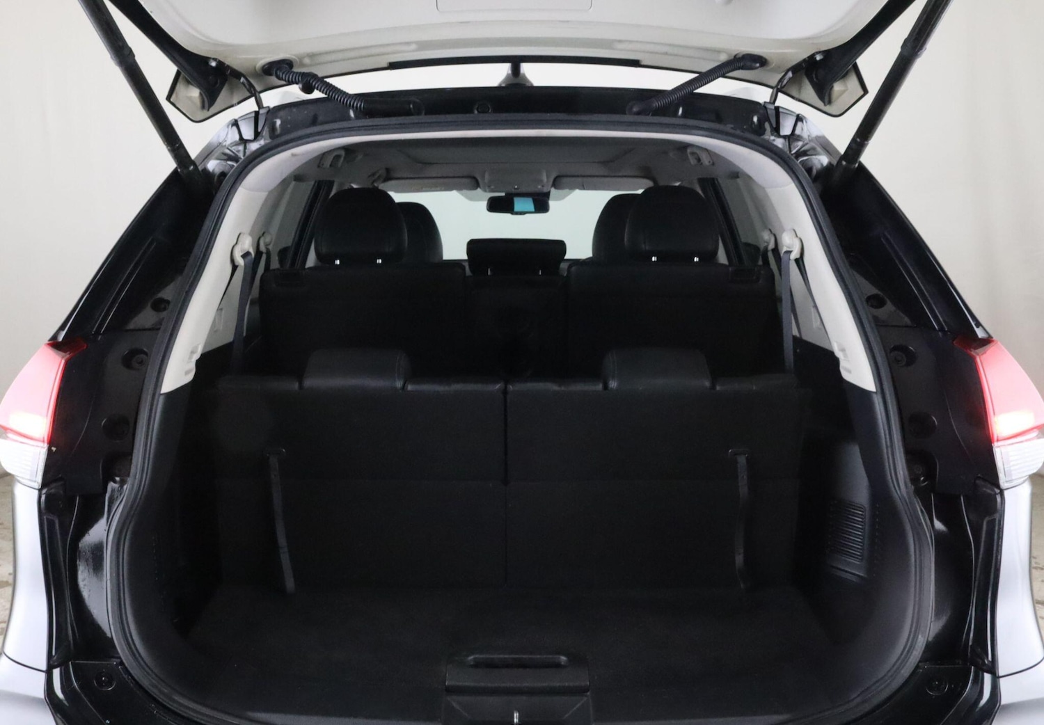 Used Nissan X-Trail 2019 for sale - 76269952: Photo 11