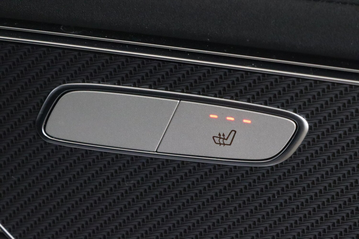 Used Mercedes-Benz EQC 2022 for sale - 76701306: Photo 21