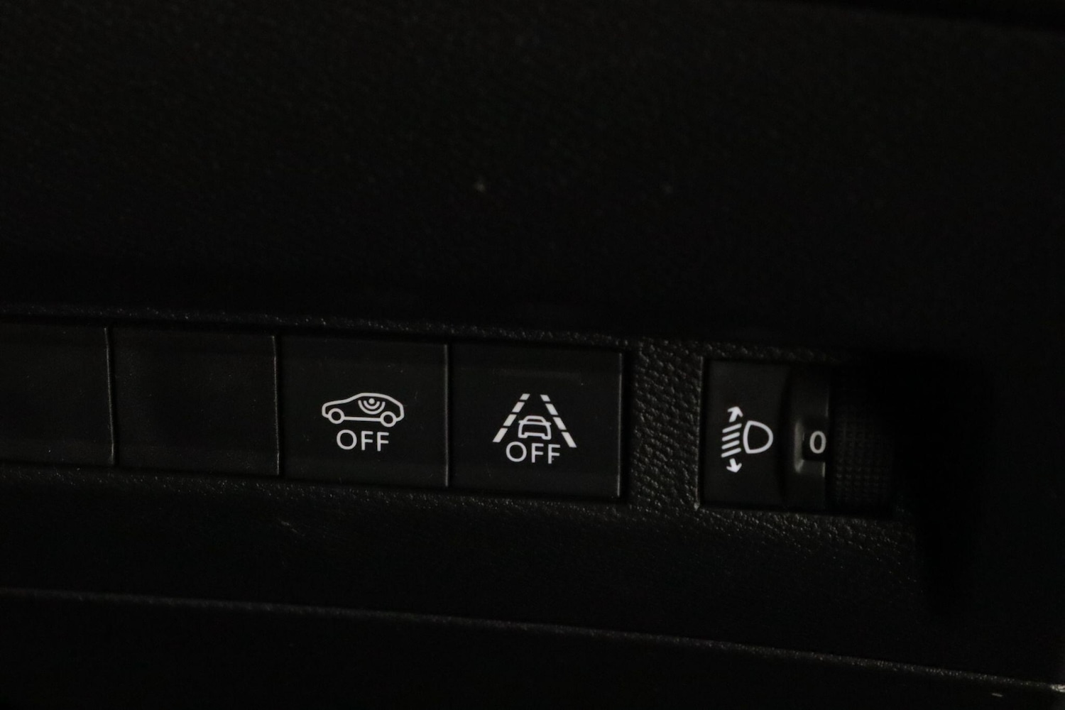 Used Peugeot E-2008 2021 for sale - 76781521: Photo 19