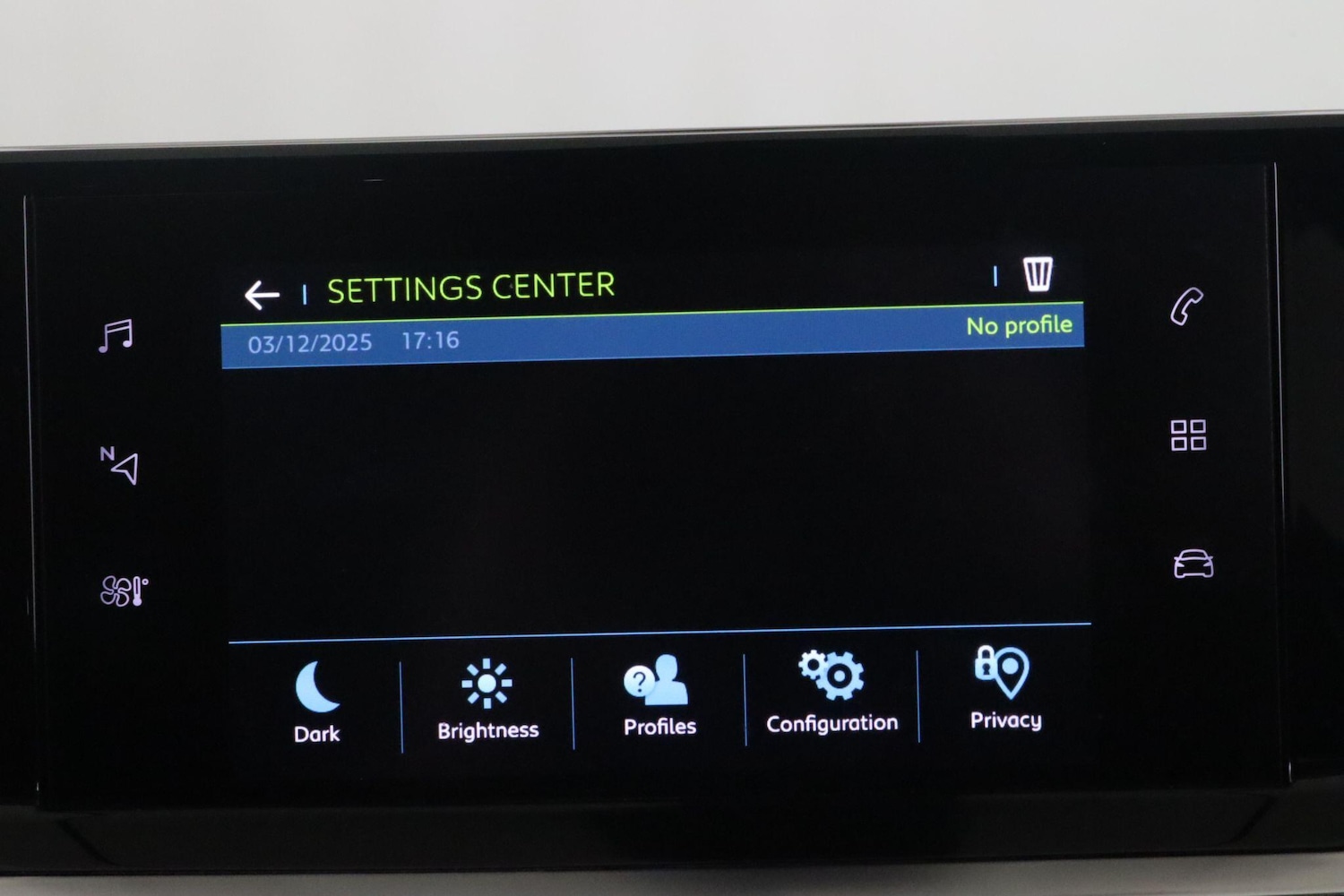 Used Peugeot E-2008 2021 for sale - 76781521: Photo 32