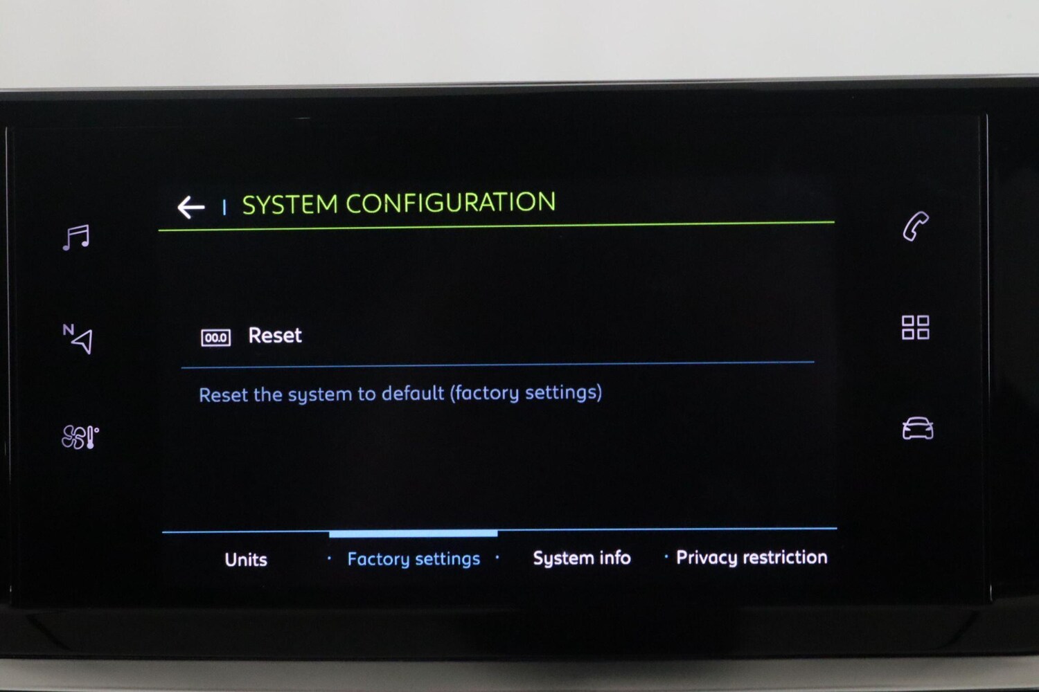 Used Peugeot E-2008 2021 for sale - 76781521: Photo 34