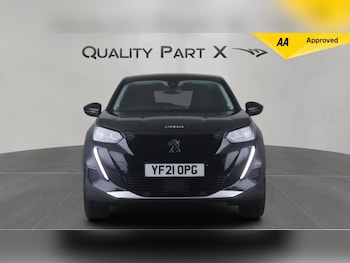 Used Peugeot E-2008 2021 for sale - 76781521: Photo