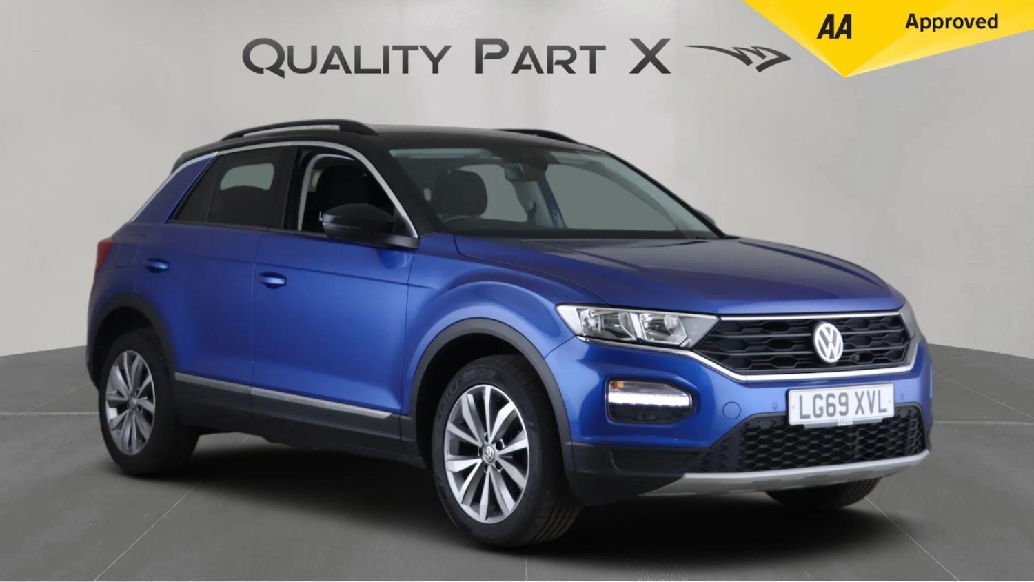 Used Volkswagen T-Roc 2019 for sale - 76122828: Photo 1