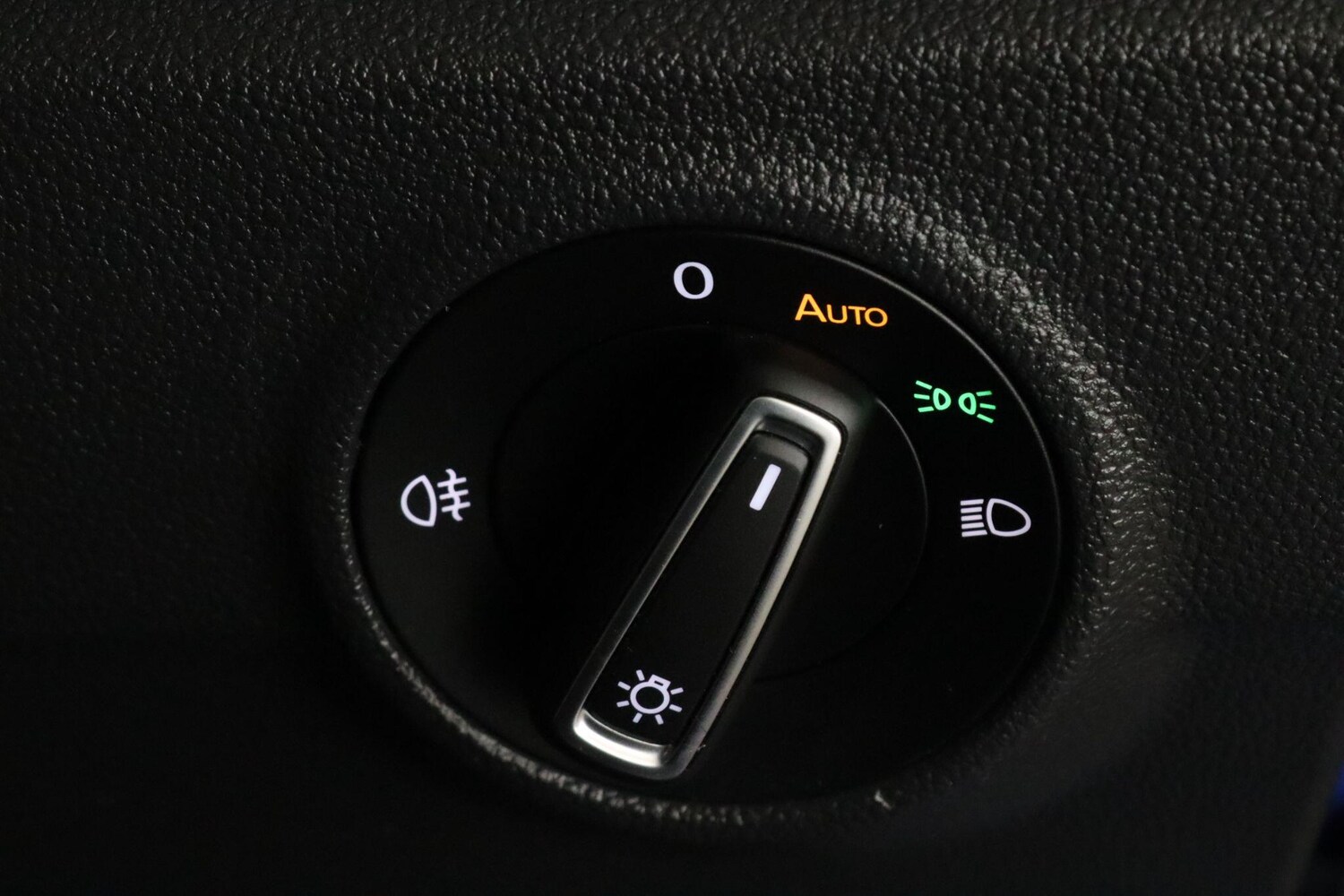 Used Volkswagen T-Roc 2019 for sale - 76122828: Photo 19