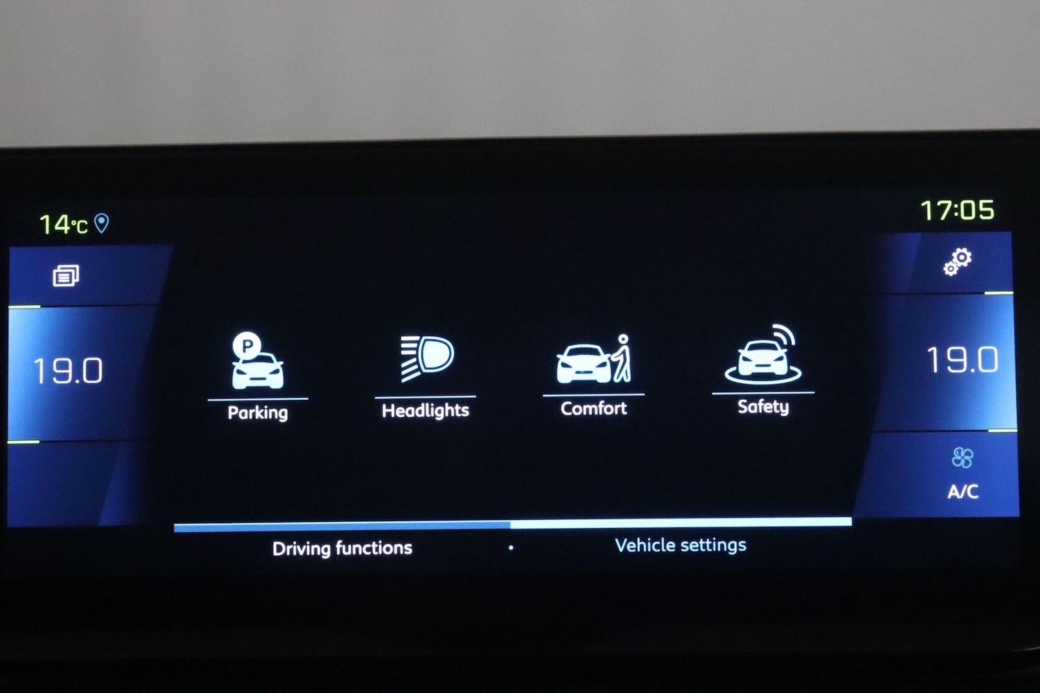 Used Peugeot 3008 2021 for sale - 77440048: Photo 30