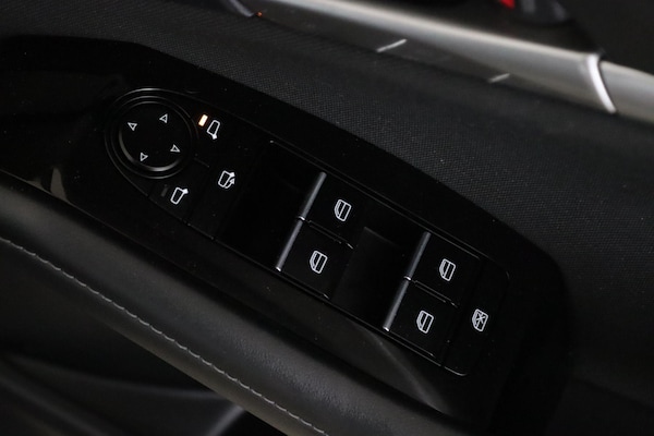 Used Mazda CX-30 2023 for sale - 74096256: Photo 17
