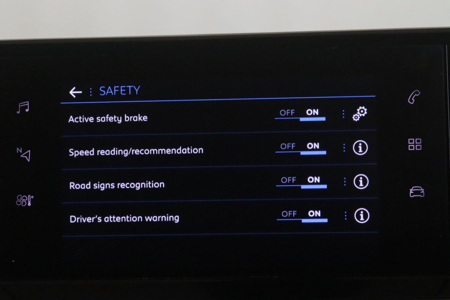 Used Peugeot 208 2023 for sale - 77468304: Photo 22