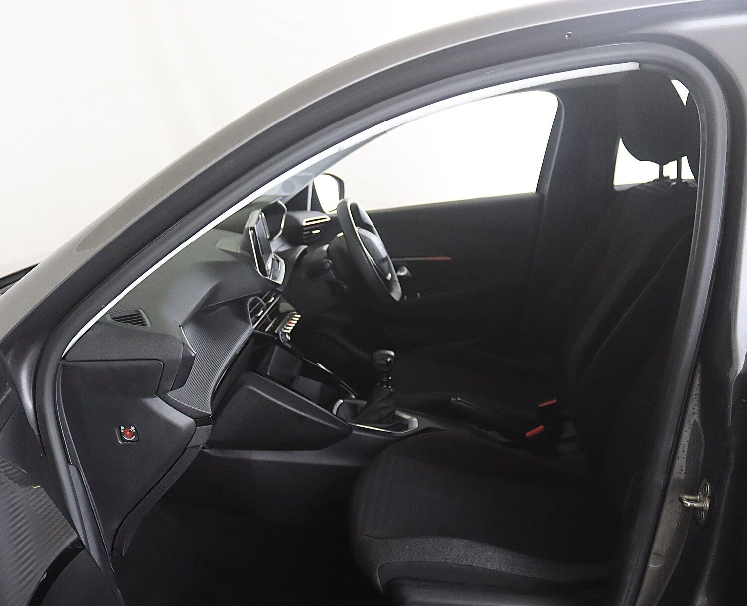 Used Peugeot 208 2023 for sale - 77468304: Photo 9