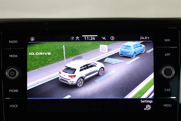 Used Volkswagen T-Roc 2022 for sale - 75577290: Photo 26