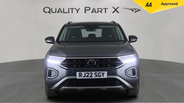 Used Volkswagen T-Roc 2022 for sale - 75577290: Photo 2