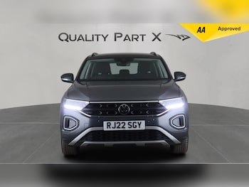 Used Volkswagen T-Roc 2022 for sale - 75577290: Photo