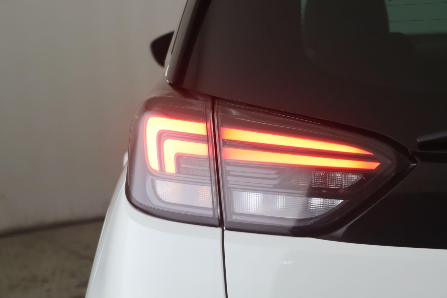 Used Vauxhall Crossland 2022 for sale - 76398303: Photo 10