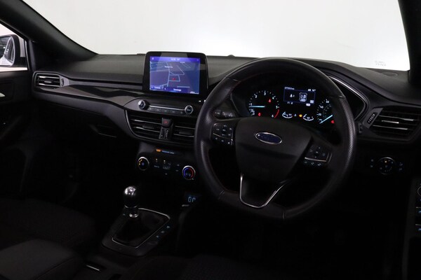 Used Ford Focus 2021 for sale - 76032254: Photo 14