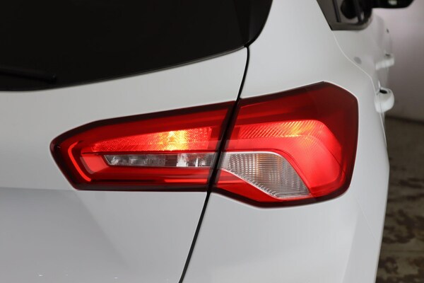 Used Ford Focus 2021 for sale - 76032254: Photo 9
