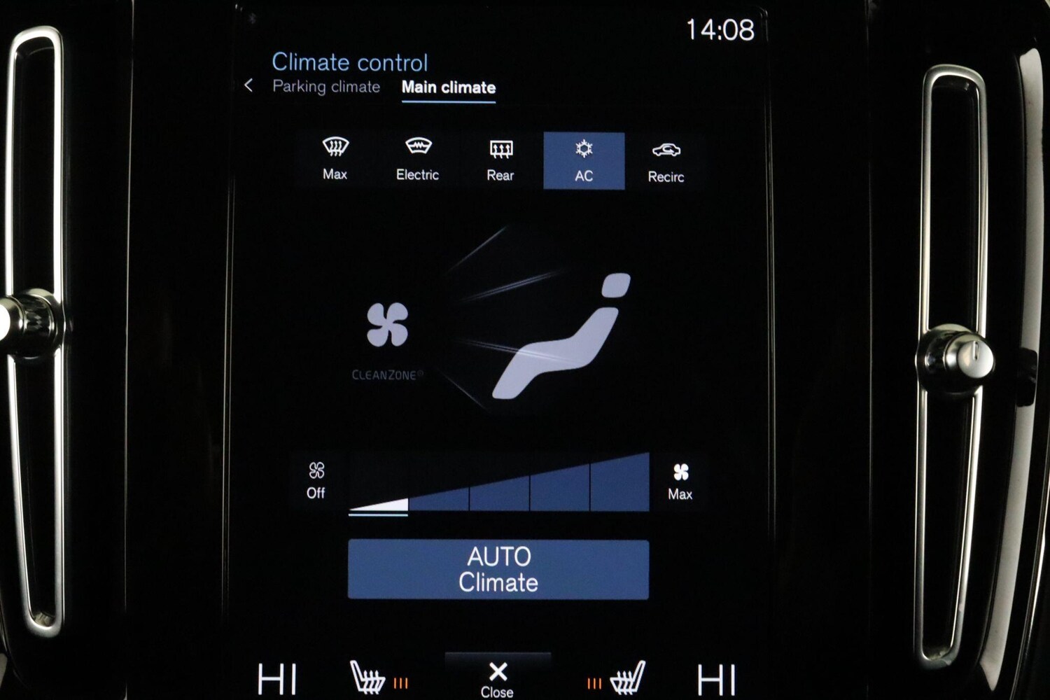 Used Volvo XC40 2022 for sale - 76032001: Photo 26