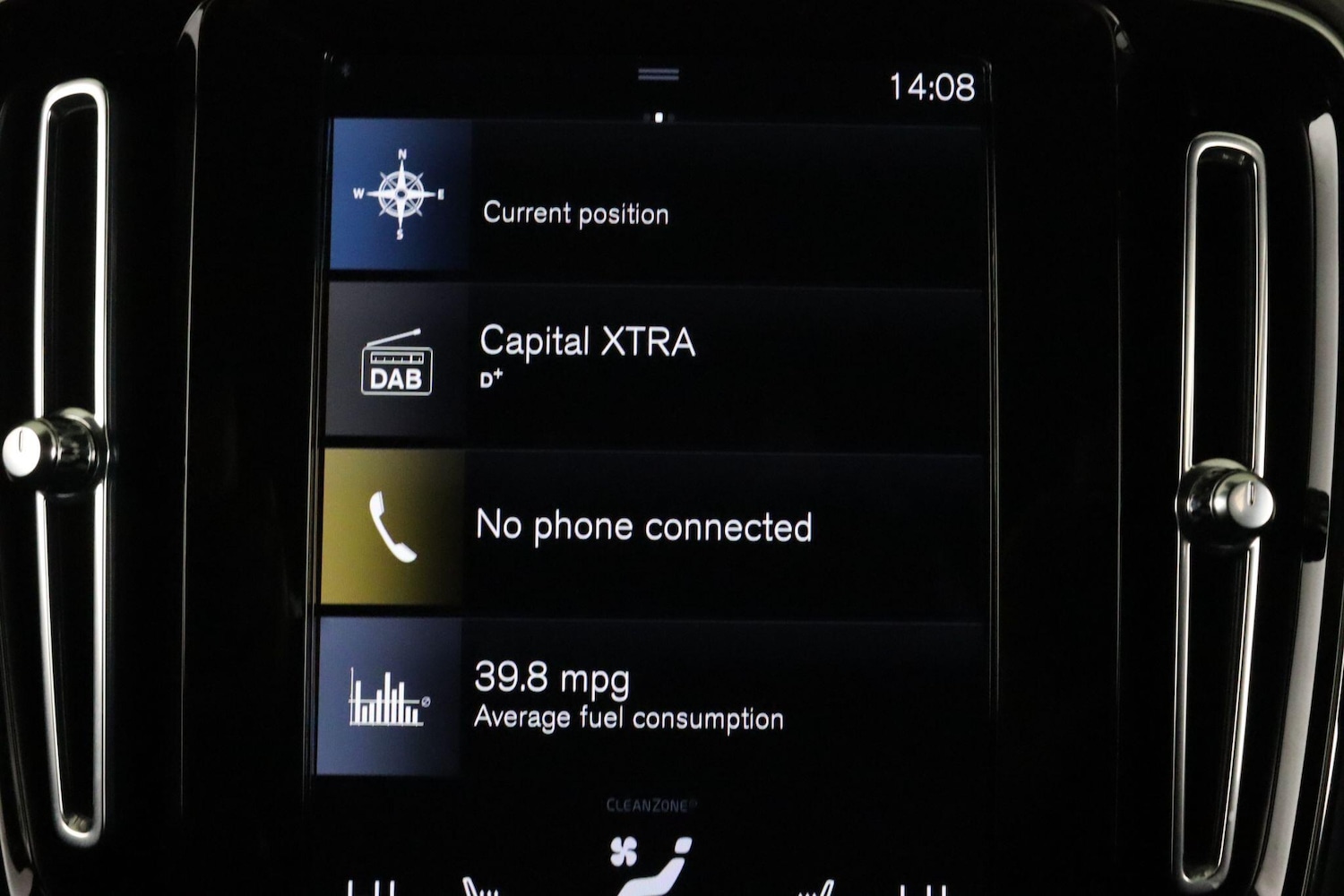 Used Volvo XC40 2022 for sale - 76032001: Photo 27