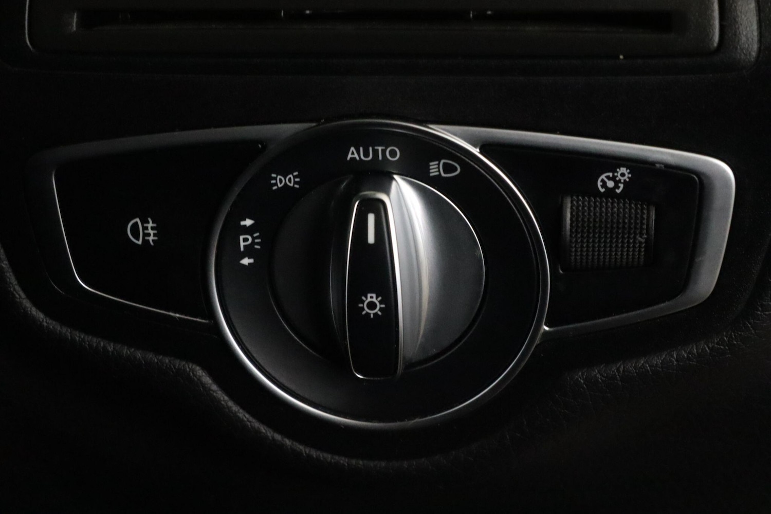 Used Mercedes-Benz GLC 2021 for sale - 76832356: Photo 21