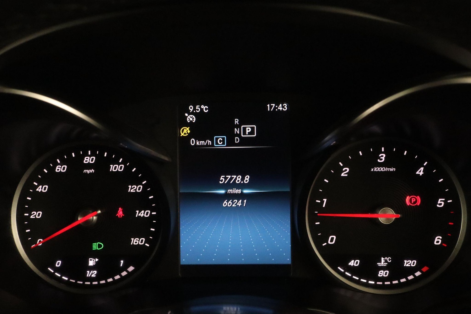 Used Mercedes-Benz GLC 2021 for sale - 76832356: Photo 22