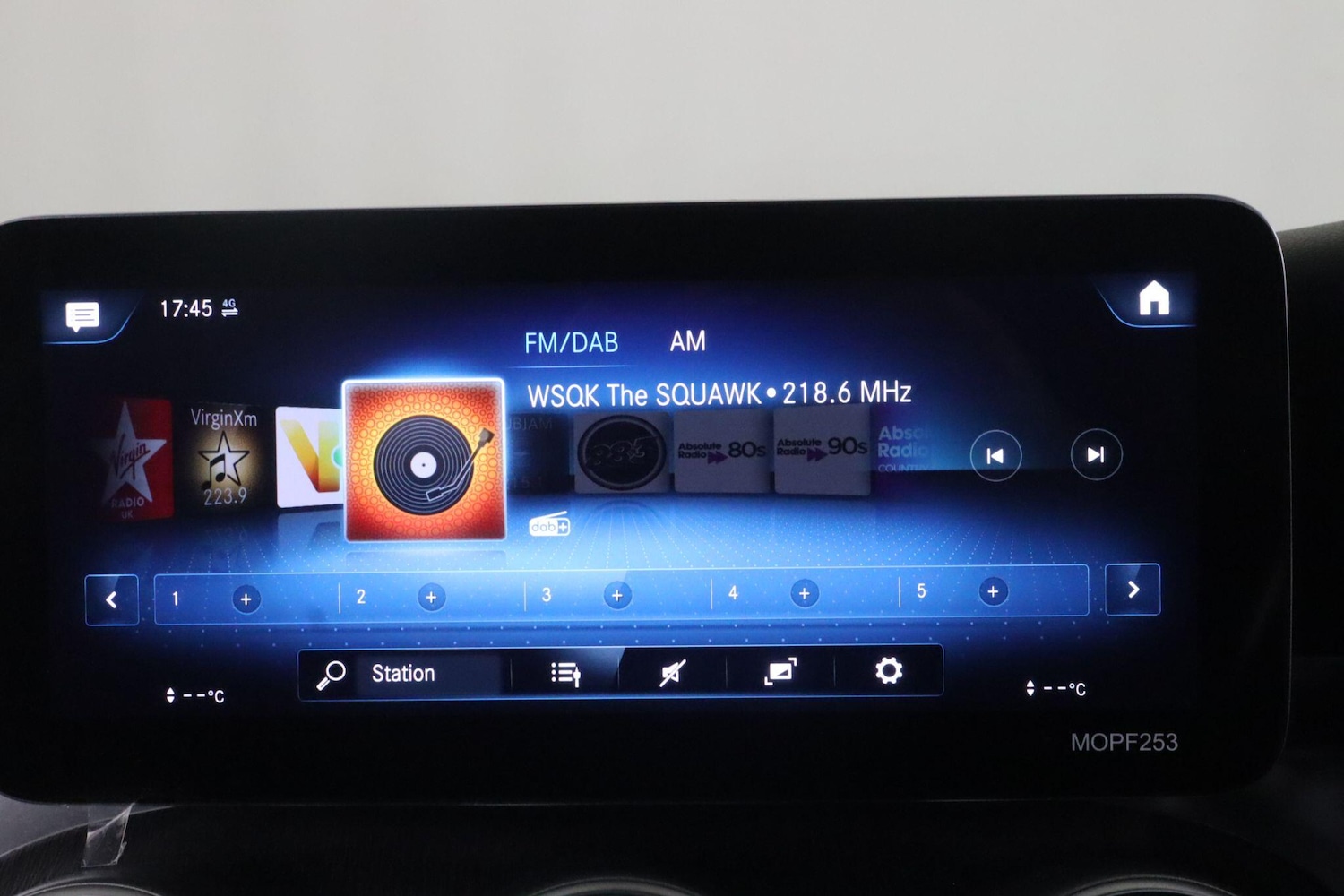 Used Mercedes-Benz GLC 2021 for sale - 76832356: Photo 32