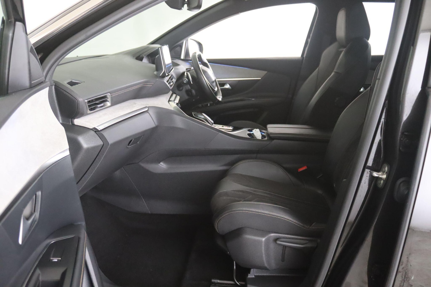 Used Peugeot 3008 2021 for sale - 77131595: Photo 10