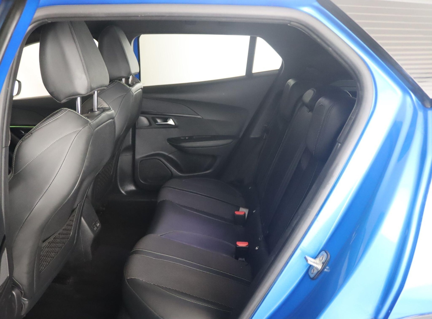 Used Peugeot 2008 2023 for sale - 76714360: Photo 12