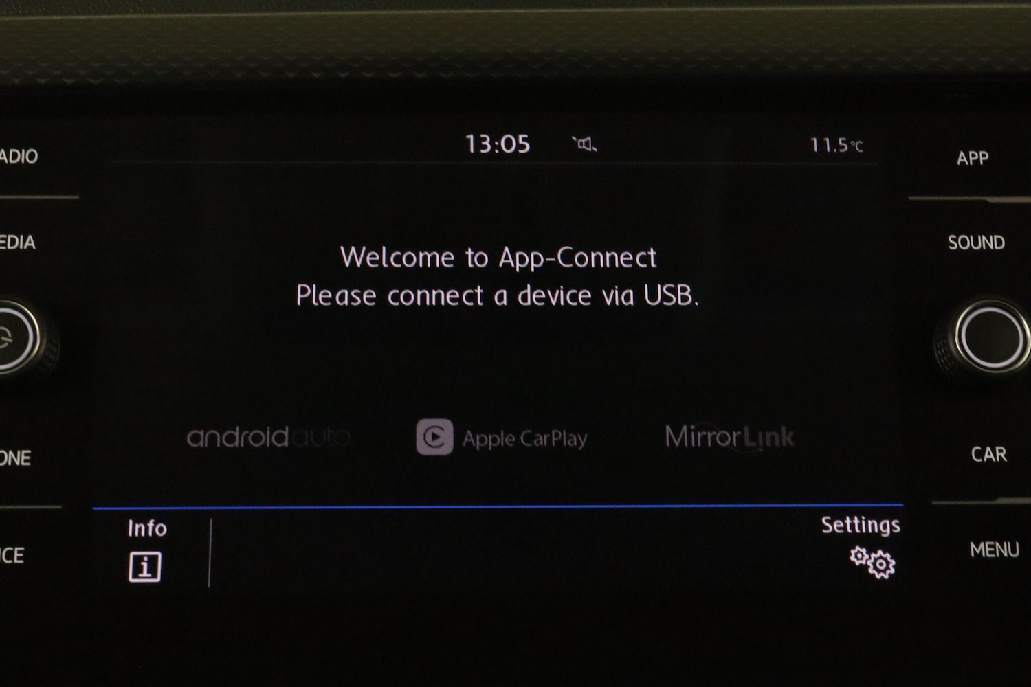 Used Volkswagen T-Cross 2020 for sale - 76550844: Photo 25