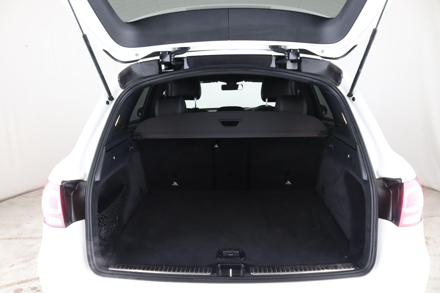 Used Mercedes-Benz GLC 2019 for sale - 76608108: Photo 14