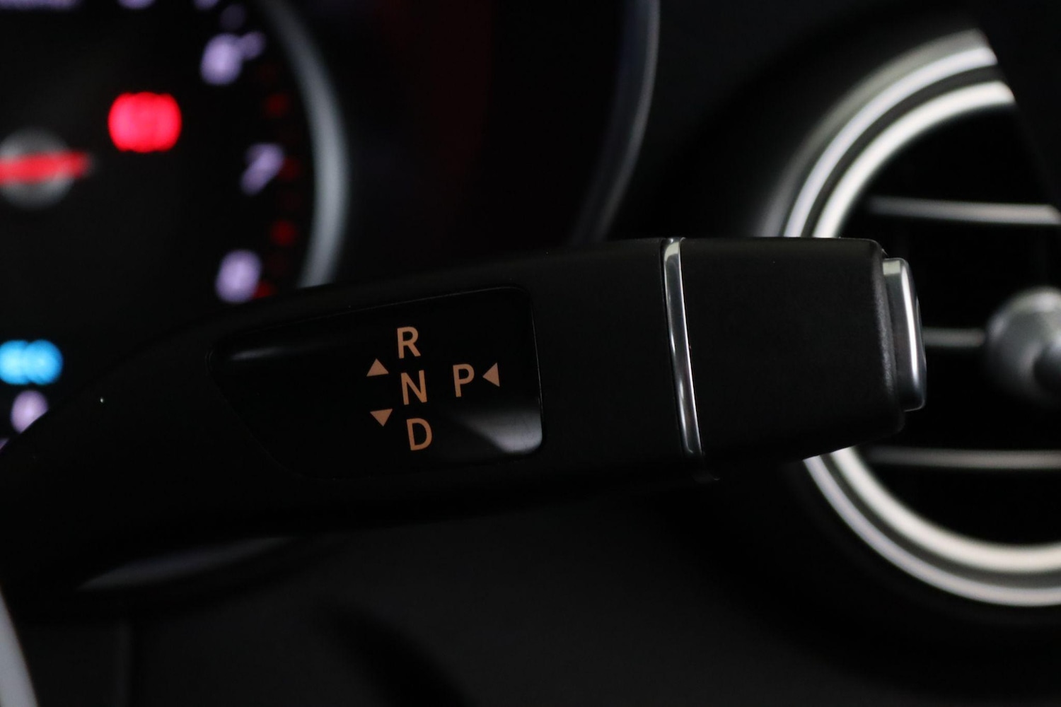 Used Mercedes-Benz GLC 2019 for sale - 76608108: Photo 24