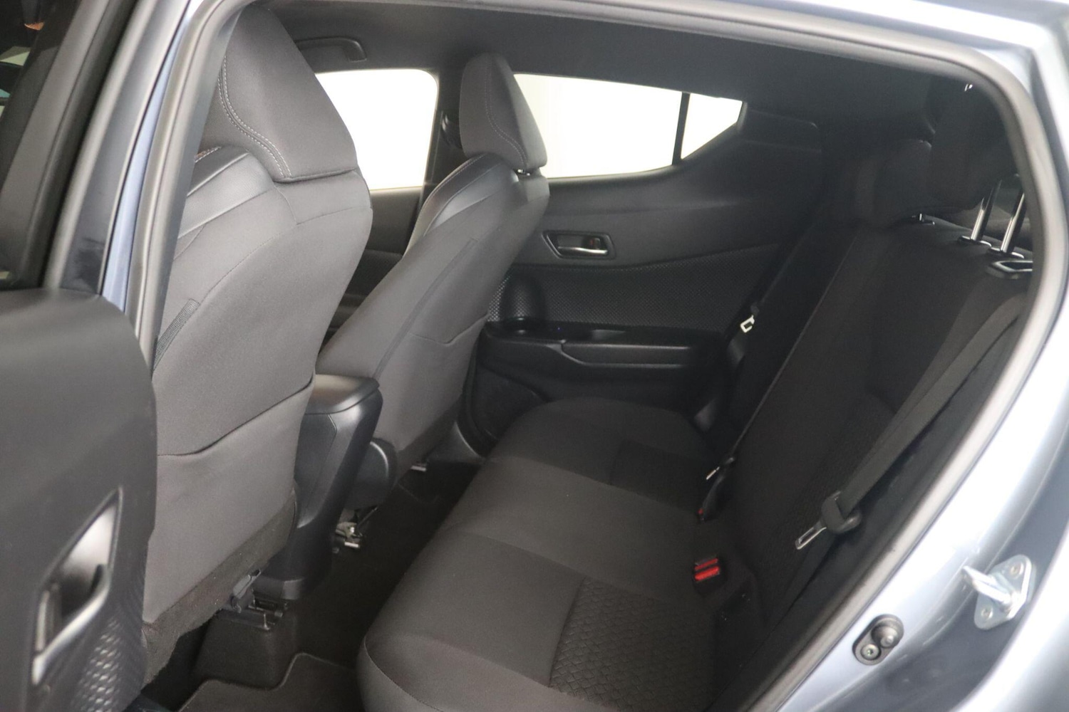 Used Toyota C-HR 2022 for sale - 76398768: Photo 12