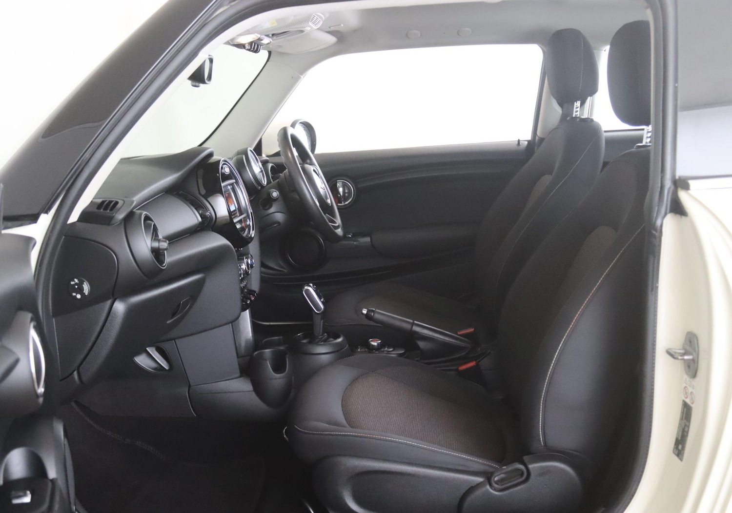 Used MINI Hatch 2020 for sale - 77190923: Photo 11