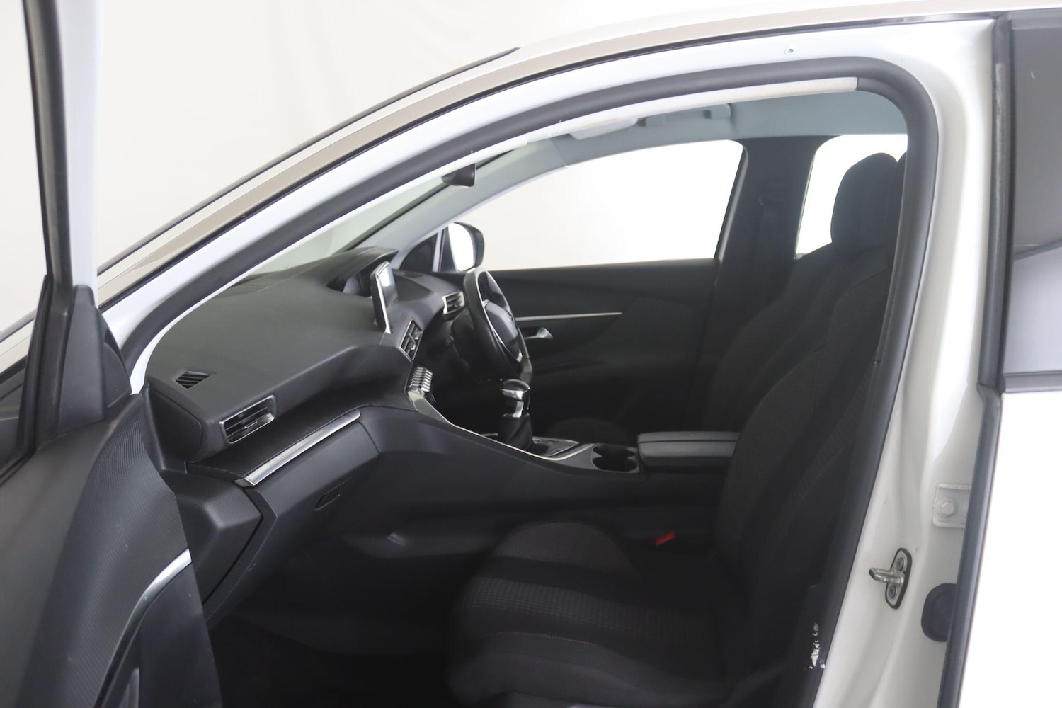 Used Peugeot 5008 2022 for sale - 77143223: Photo 10