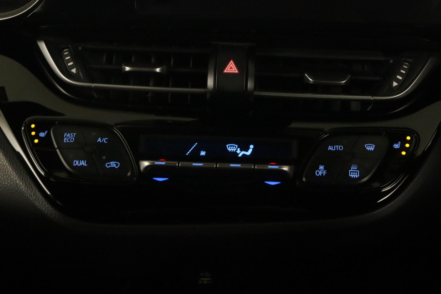 Used Toyota C-HR 2022 for sale - 76472579: Photo 21