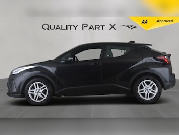 Used Toyota C-HR 2023 for sale - 78662632: Photo