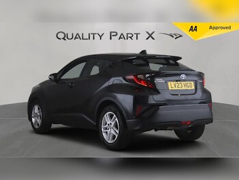 Used Toyota C-HR 2023 for sale - 78662632: Photo