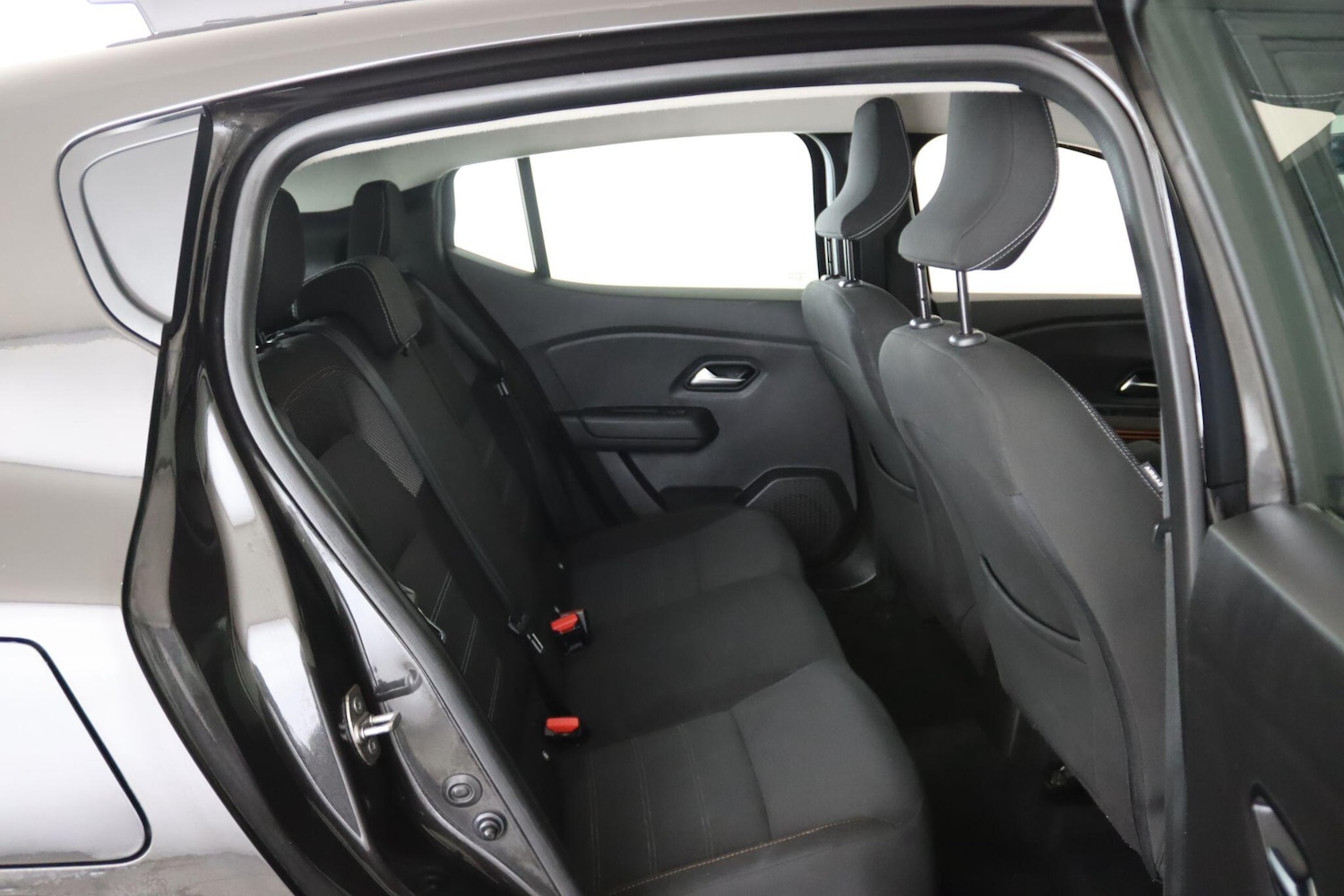 Used Dacia Sandero Stepway 2022 for sale - 75927755: Photo 10