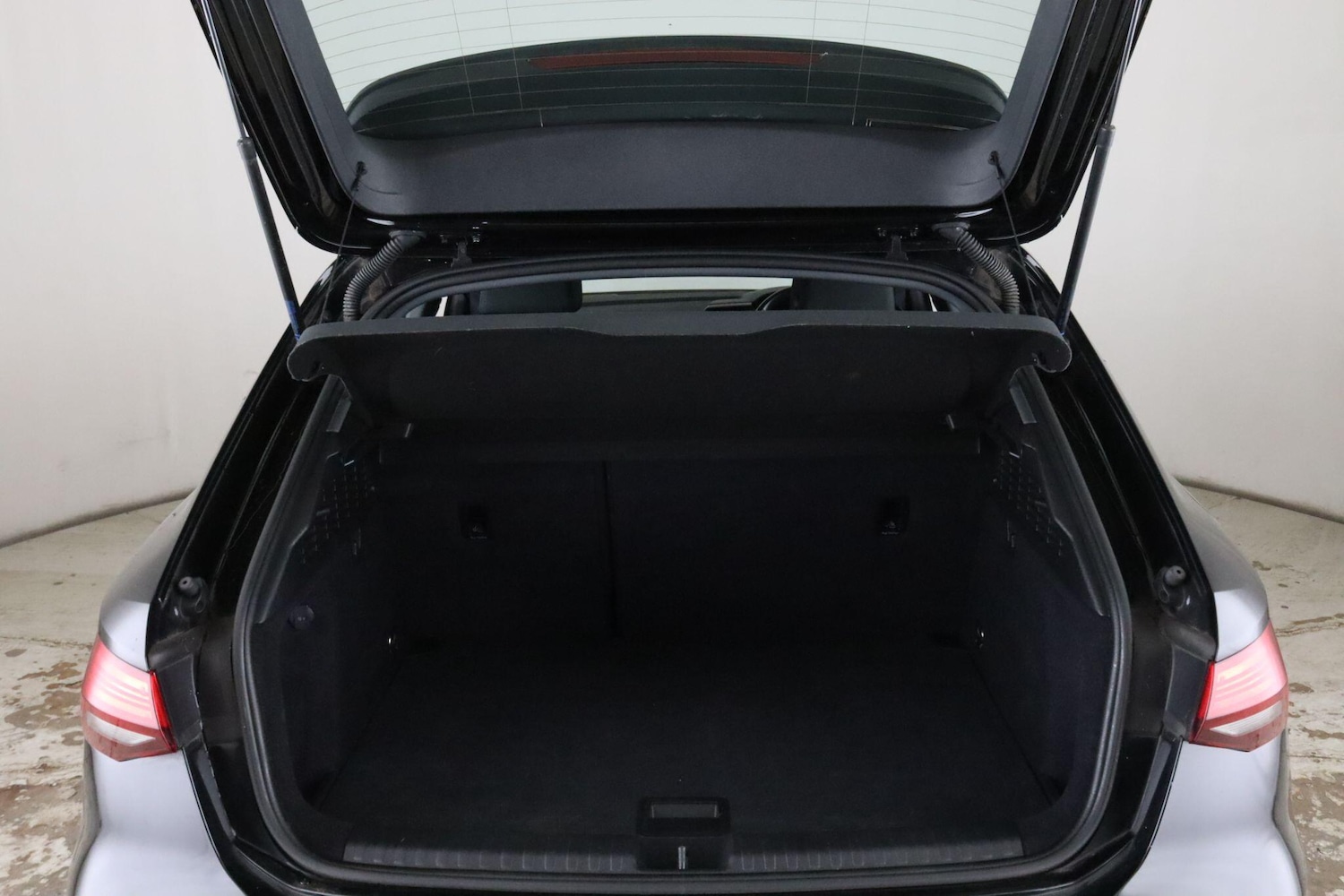 Used Audi A3 2020 for sale - 76020700: Photo 12