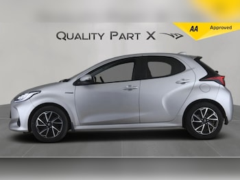 Used Toyota Yaris 2021 for sale - 77768147: Photo