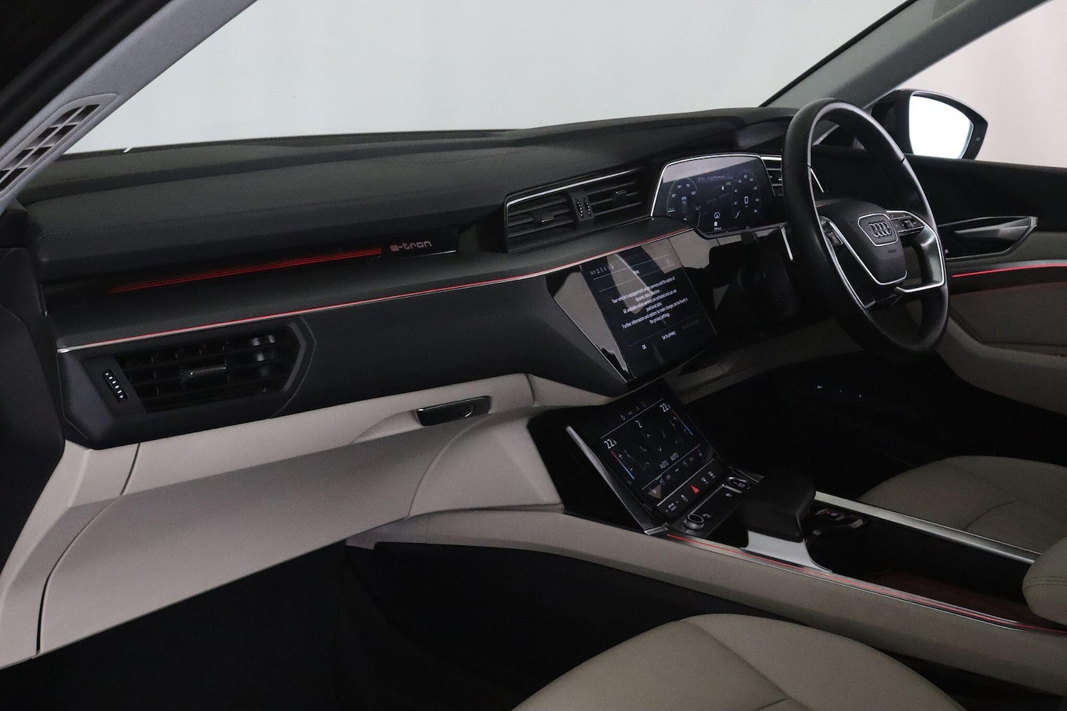 Used Audi e-tron 2021 for sale - 77130881: Photo 11