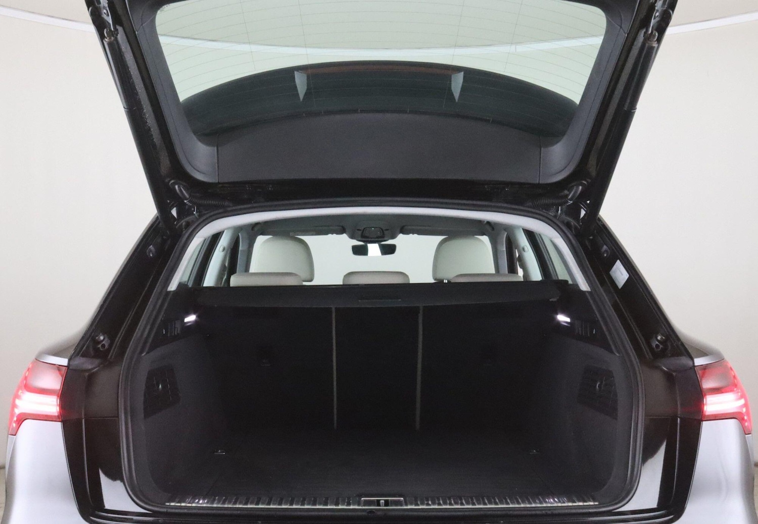 Used Audi e-tron 2021 for sale - 77130881: Photo 13